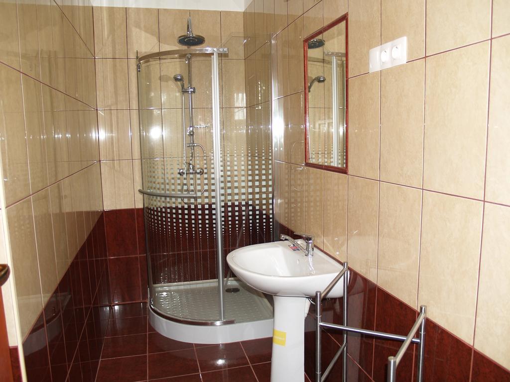 Liliom Apartman Gyula Exteriér fotografie
